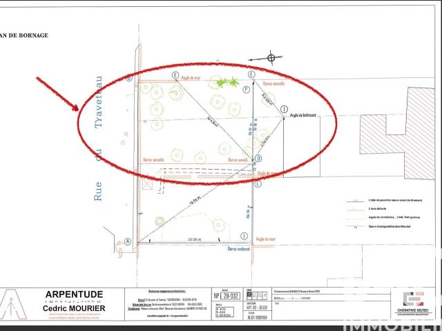 Terrain 476 m²