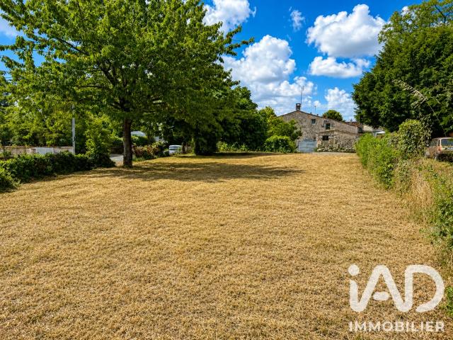 Terrain 484 m²