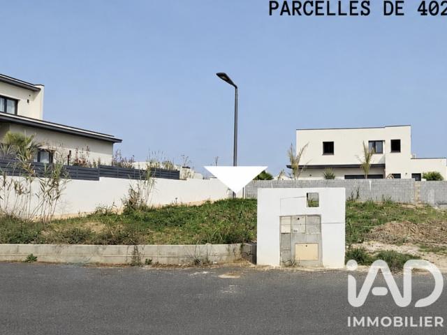 Terrain 402 m²