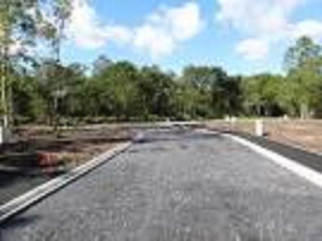 Terrain 411 m2 salles