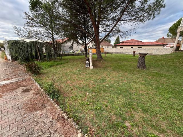 Terrain 423m2 avec viabilité en bordures