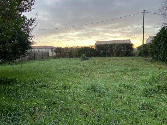 Terrain 421 m2 seyresse