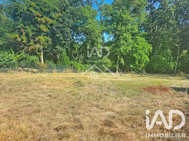 Terrain 437 m²
