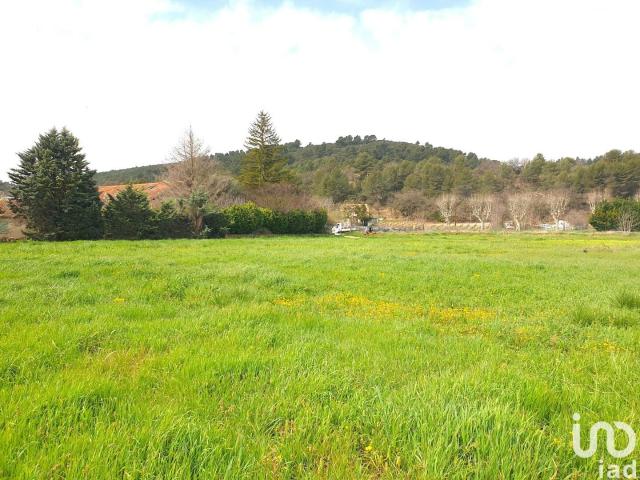 Terrain 438 m²