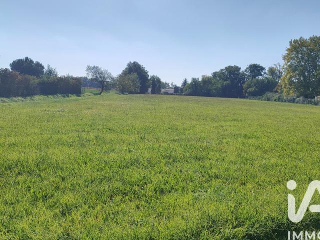 Terrain 4 240 m²