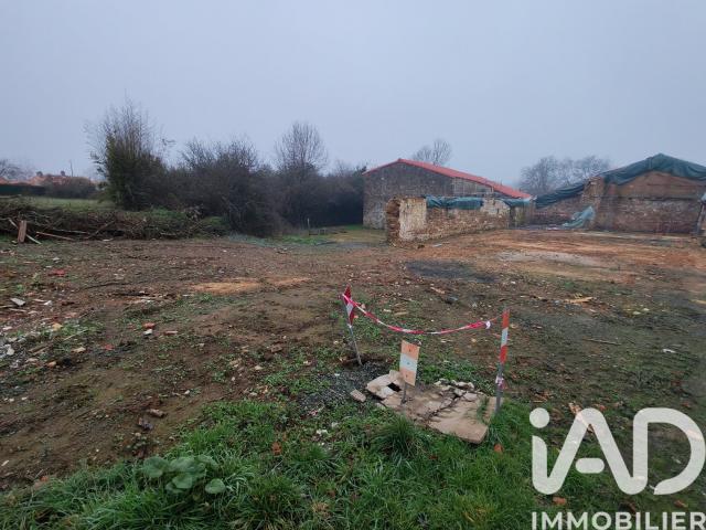 Terrain 551 m²