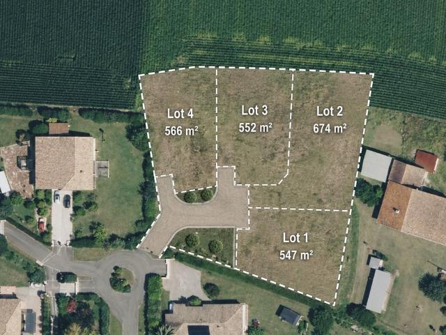 Terrain 552 m²