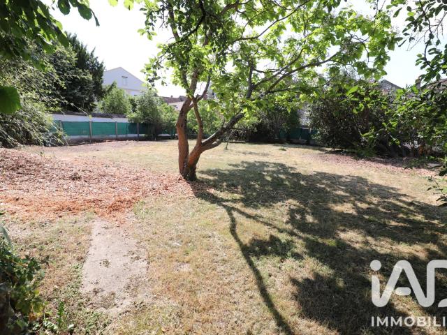 Terrain 591 m²