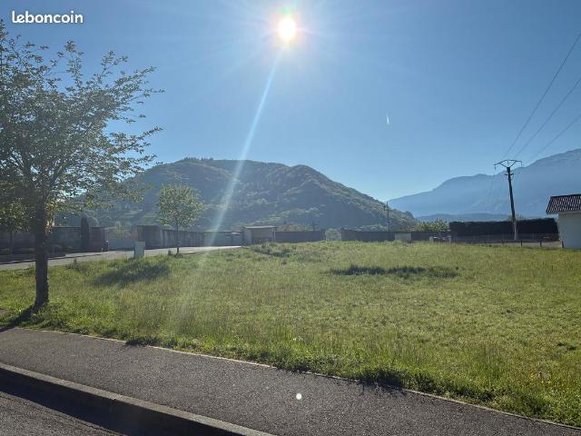 Terrain 506 m2 st nicolas de macherin