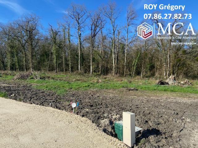 Terrain 535 m2 medis