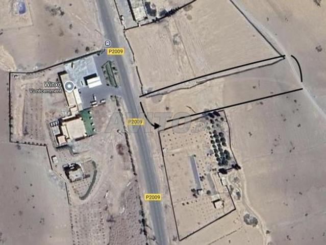 Terrain 5 800 m² – Axe Marrakech