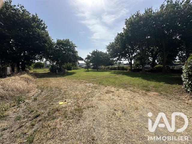 Terrain 653 m²