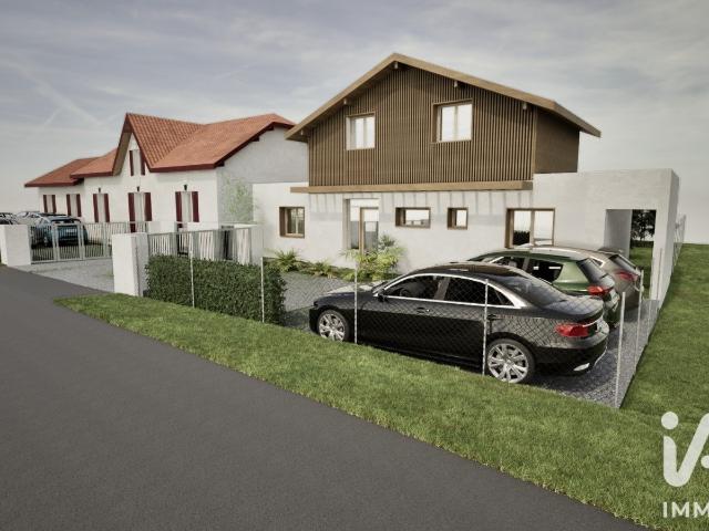 Terrain 654 m²