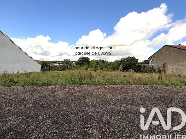 Terrain 680 m²