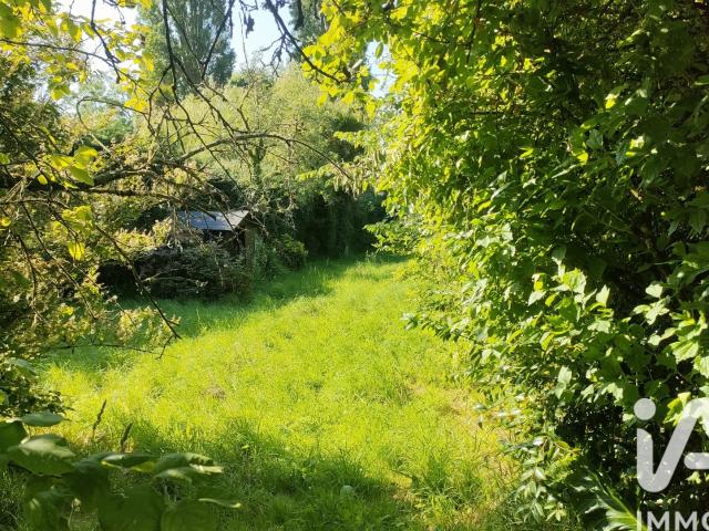 Terrain 690 m²