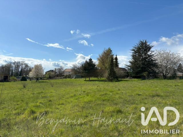 Terrain 600 m²