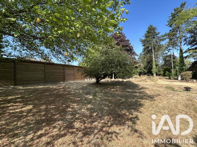 Terrain 600 m²