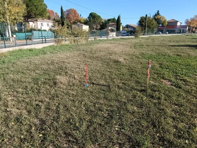 Terrain 600 m²