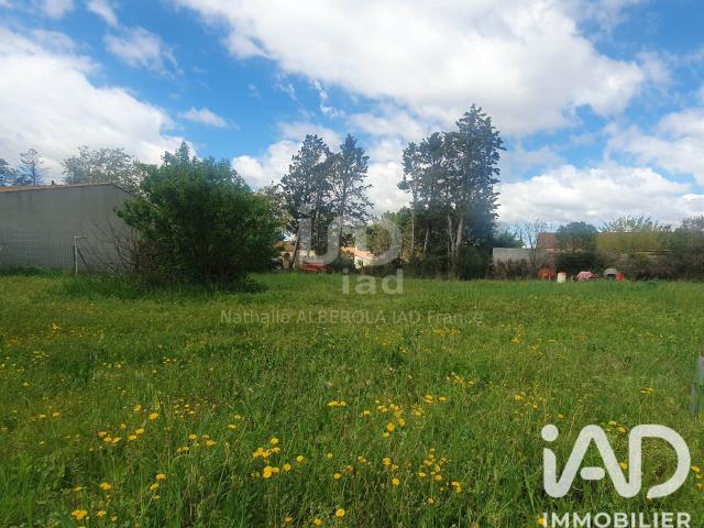 Terrain 611 m²