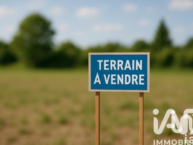 Terrain 615 m²