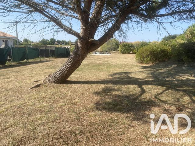 Terrain 630 m²