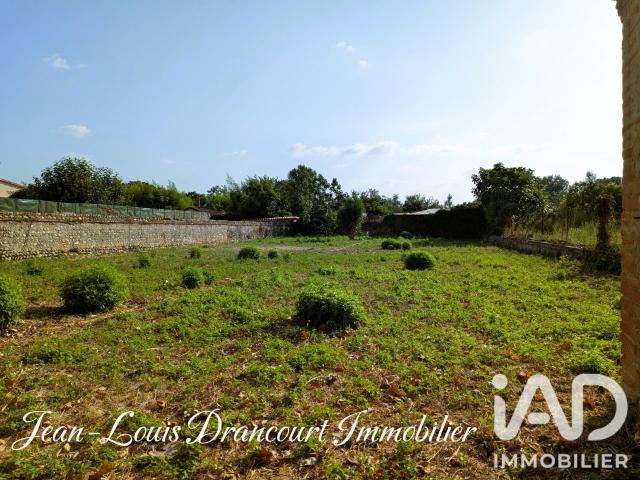 Terrain 634 m²