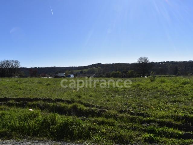Terrain 750 m² à CURSAN CREON