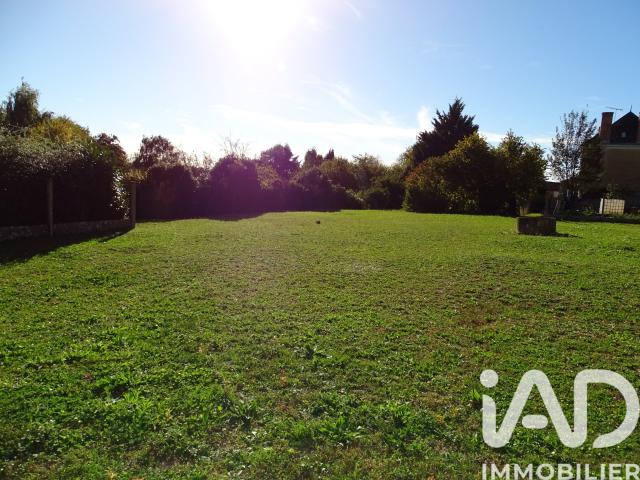 Terrain 758 m²
