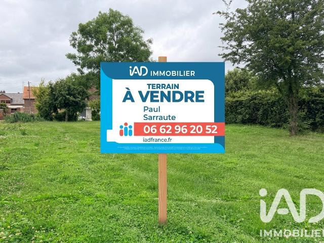 Terrain 767 m²
