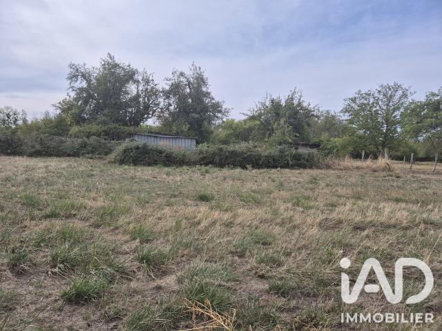 Terrain 765 m²