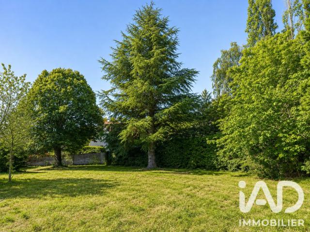 Terrain 773 m²