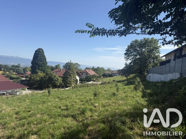 Terrain 770 m²