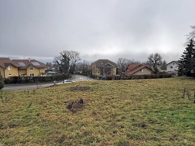 Terrain 783 m²