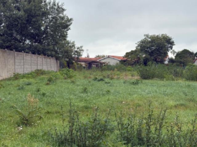 Terrain 700 m2 villegouge