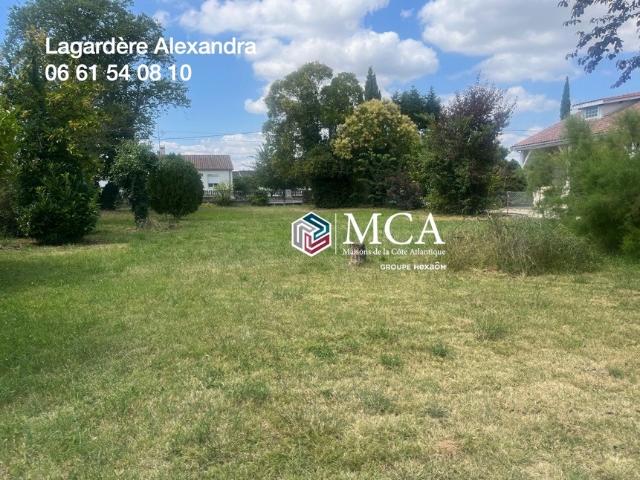 Terrain 700 m2 marmande