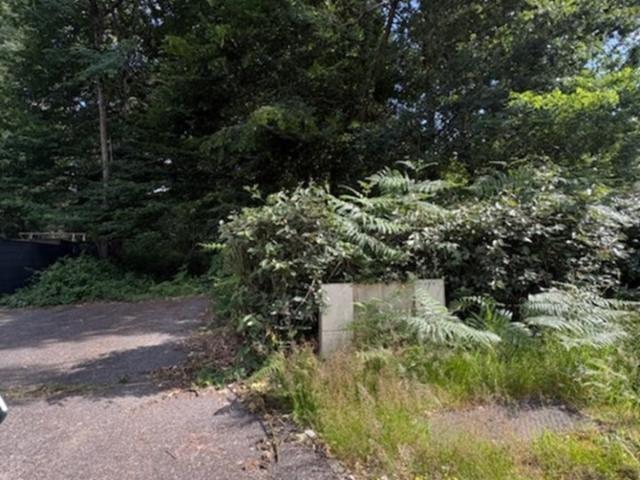 Terrain 708 m2 salles