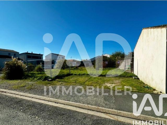 Terrain 708 m²