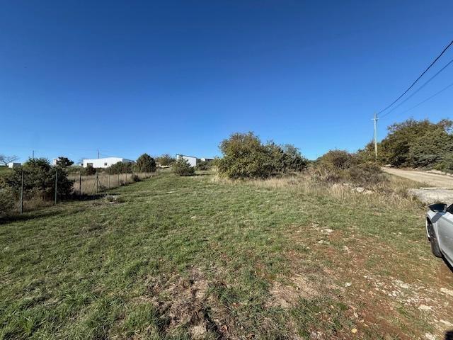 Terrain 7152 m² en zone artisanale et industrielle Laville. m² Lavilledieu