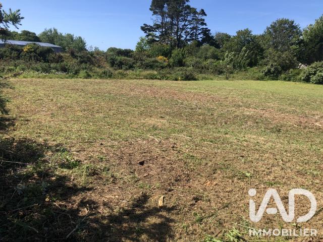 Terrain 728 m²