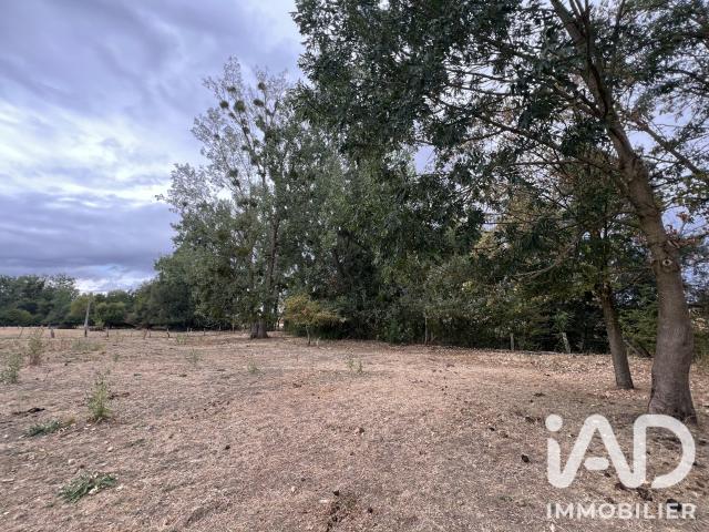 Terrain 7 711 m²