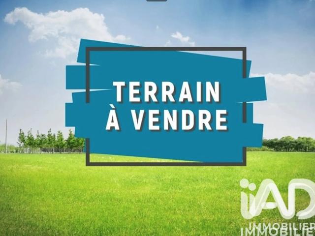 Terrain 842 m²
