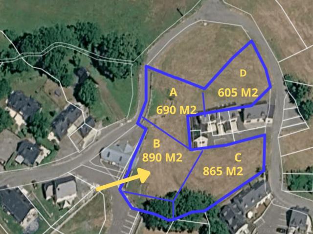 Terrain 890 m²