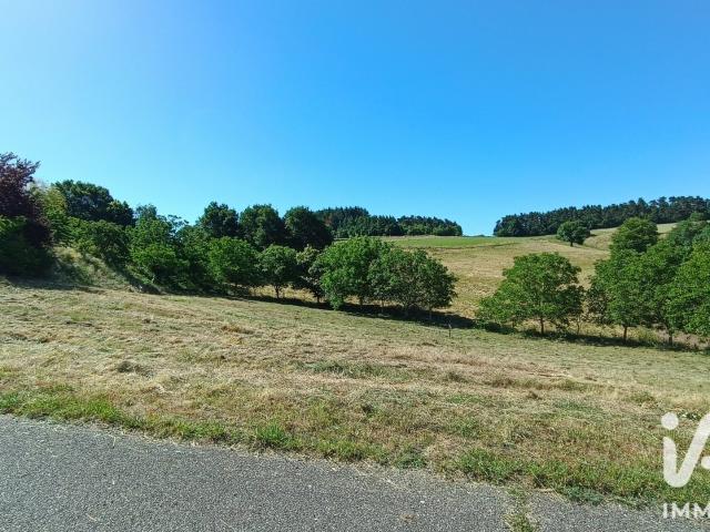 Terrain 801 m²