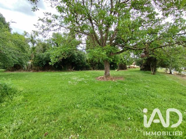 Terrain 822 m²
