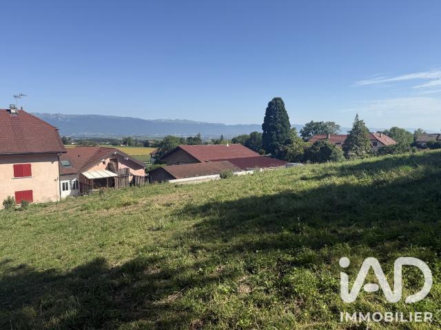 Terrain 831 m²