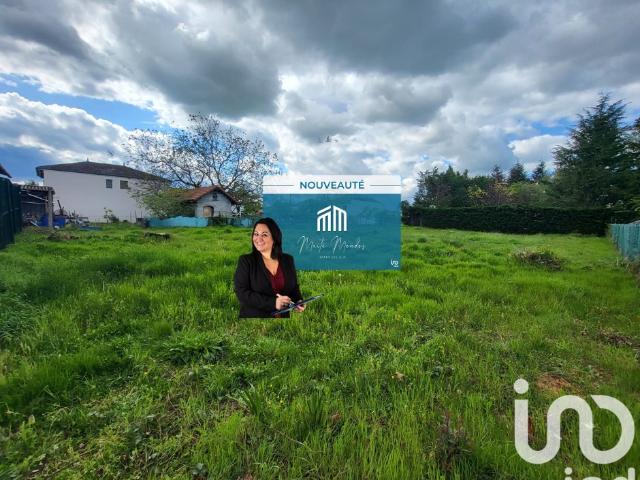 Terrain 949 m²