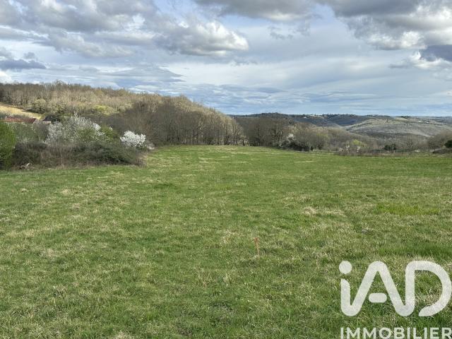 Terrain 950 m²