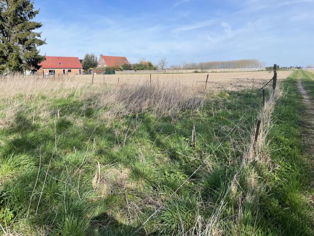 Terrain 991 M2 non viabilisé à Camphin en Carembault