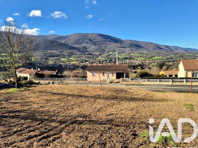 Terrain 912 m²