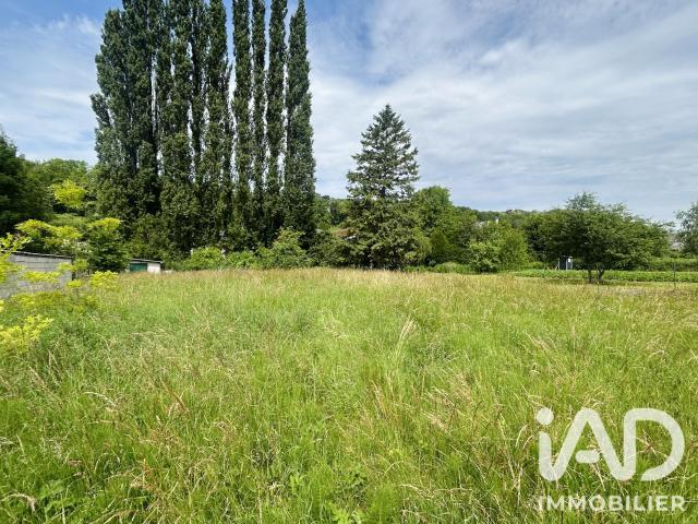 Terrain 916 m²